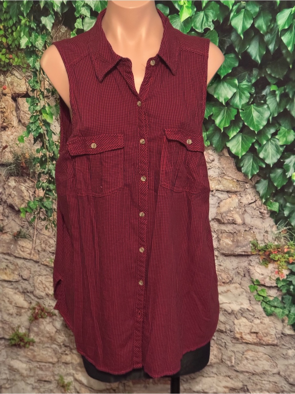 Flowy Red and Black Micro Houndstooth Sleeveless Tunic Top